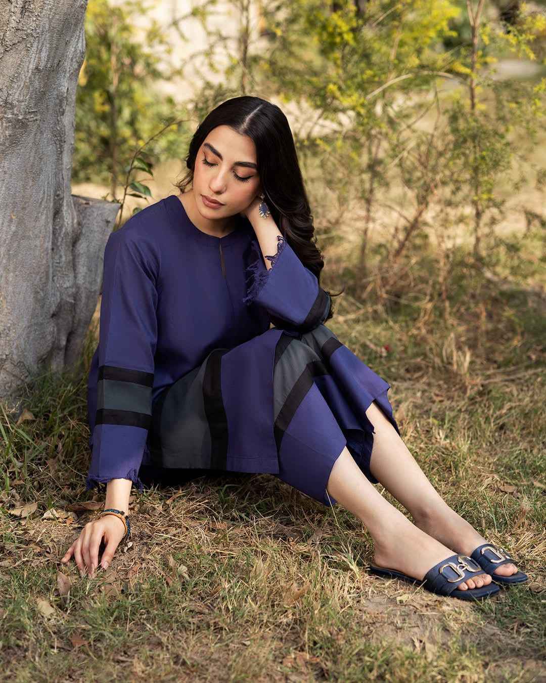 DARK BLUE BUCKLE SLIDES