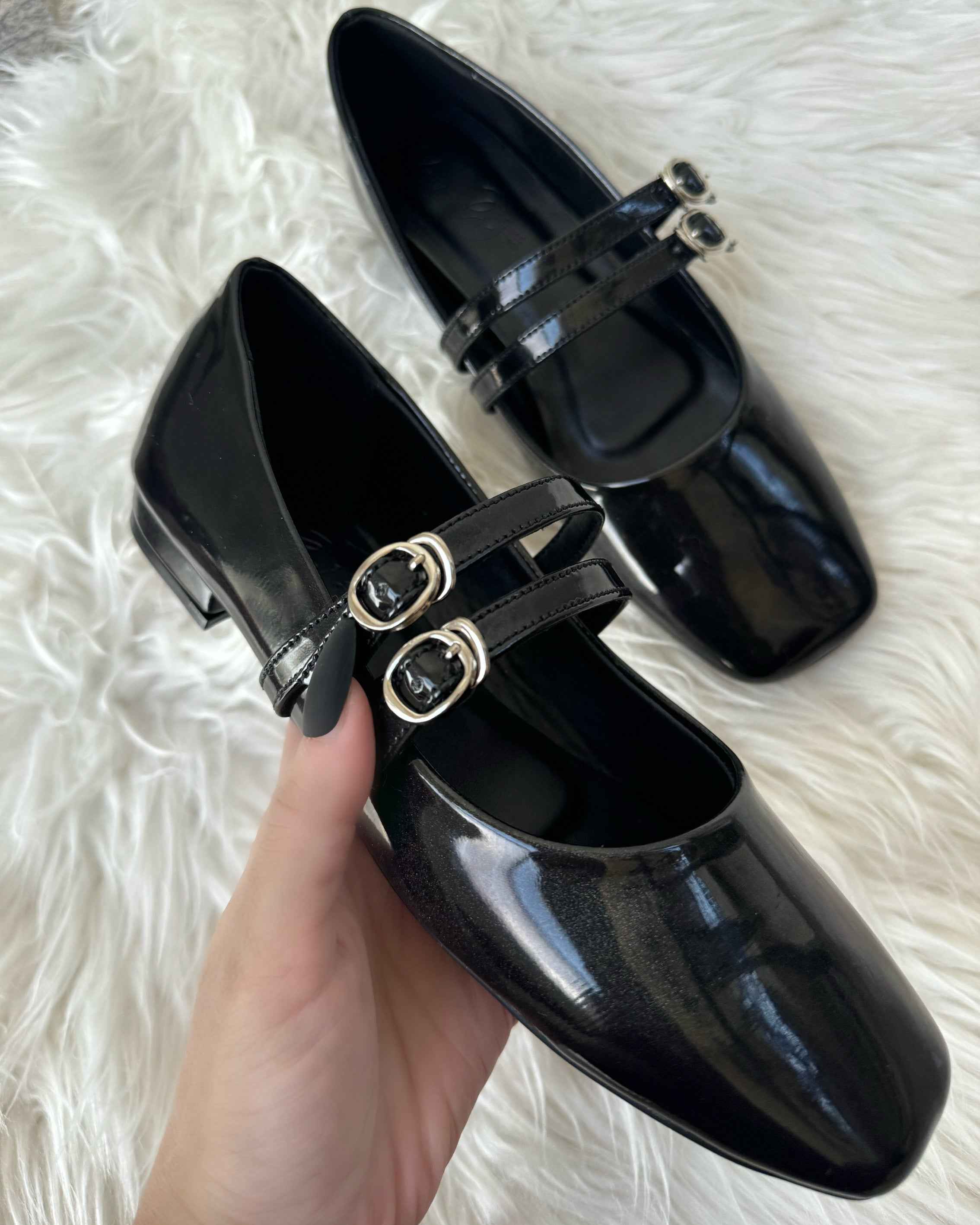 MARY JANE BLACK - FLATS