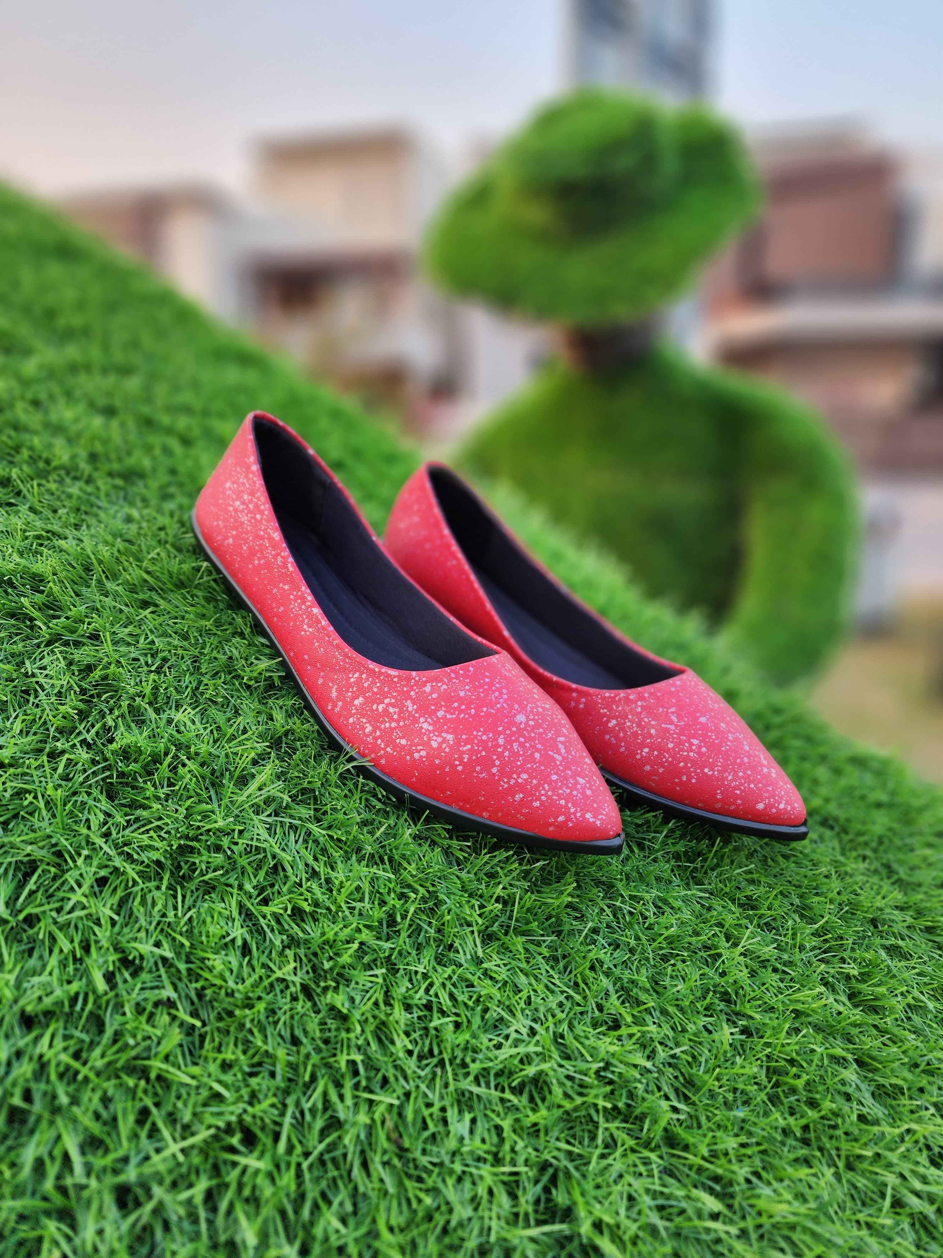 DARK PINK DOTS PUMPS
