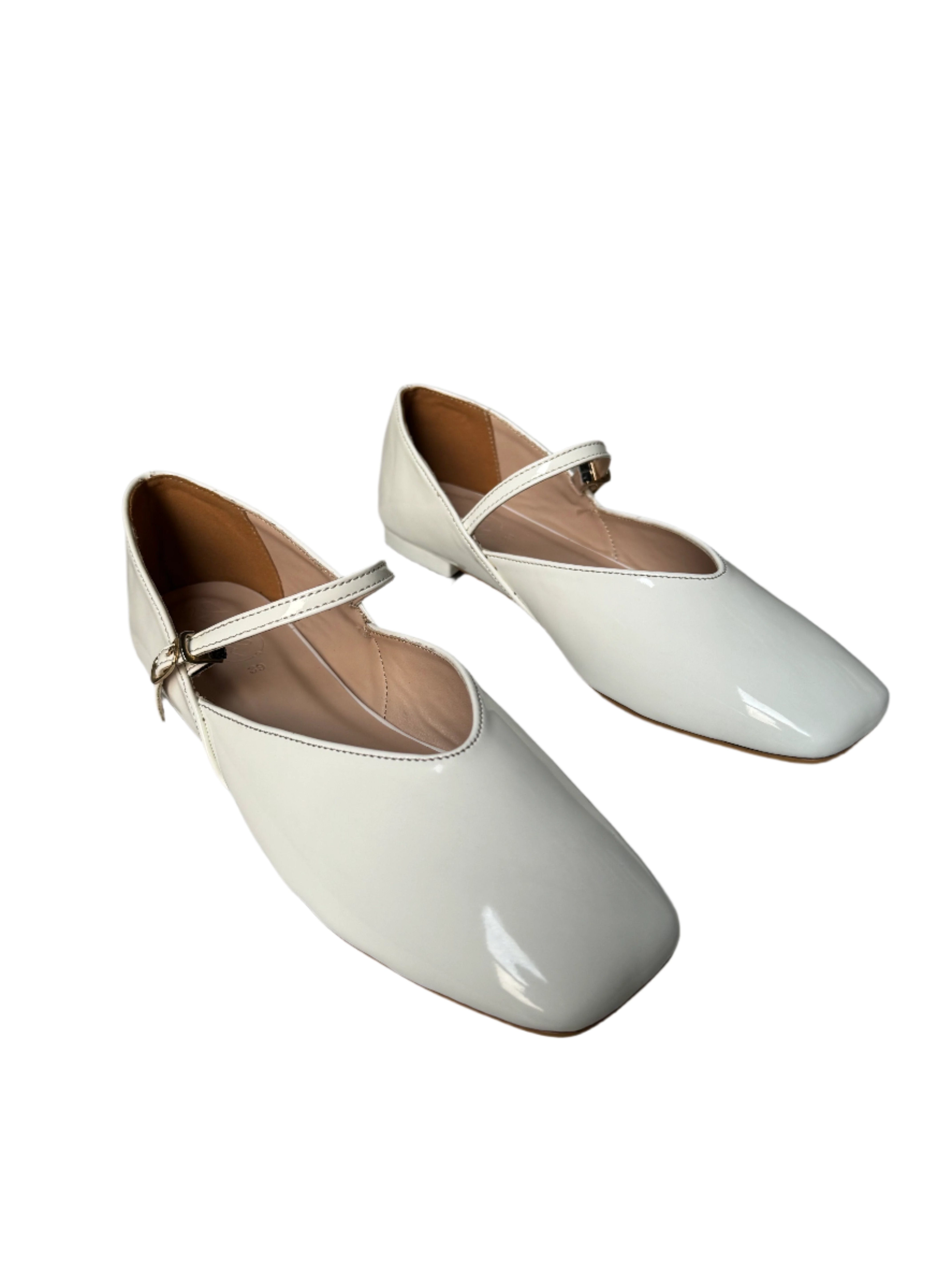BALLET FLATS- IVORY - ZEVIDA.PK