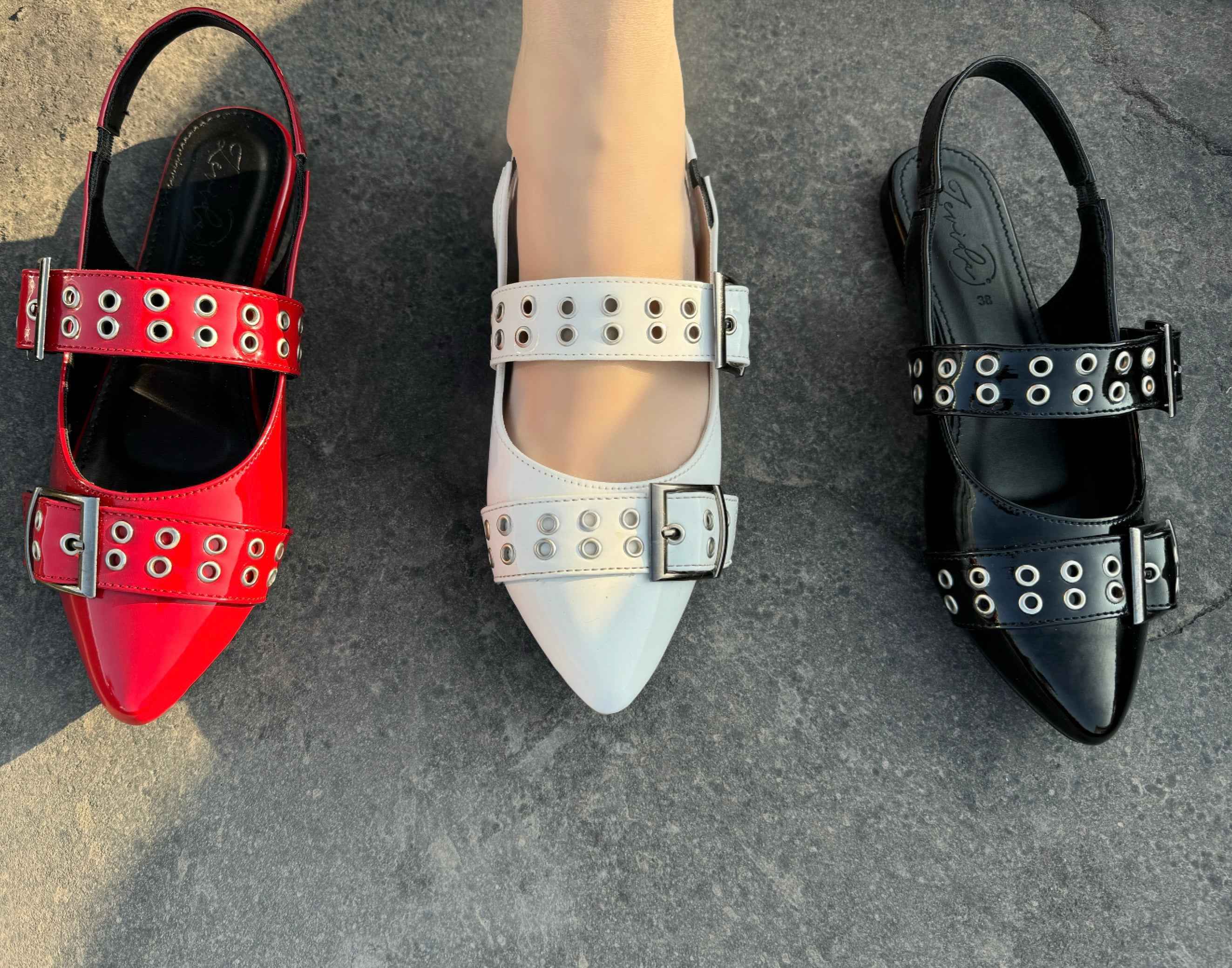 SRAPPY WHITE BALLERINA SLING BACK